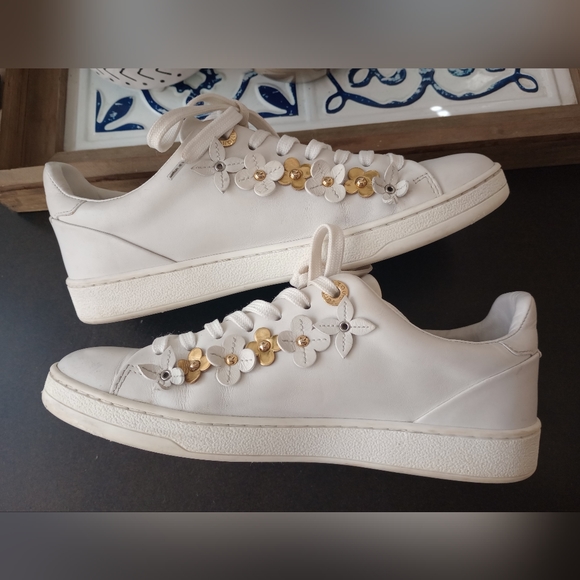 Louis Vuitton Sneakers - Picture 4 of 9